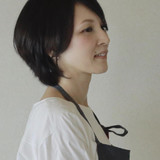 石濱　裕子