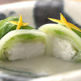 ふぐの白だしで白菜の鯛包み