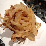 淡路産玉ねぎとさきいかのキムチかき揚げ