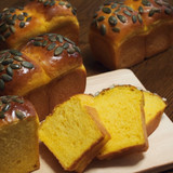 ふんわりやさしいかぼちゃミニ食パン
