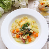 具だくさんの食べるスープパスタ