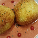 チーズライスボール＆濃厚トマトクリームソース