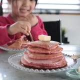 インスタ映え！フォトジェニックなピンクパンケーキ