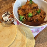 ハイライフポークﾒｷｼｶﾝ煮込みトルティーヤ巻き