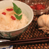 カラダを潤す薬膳　百合根の土鍋ご飯