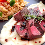 オーブンで低温調理！しっとり柔らか牛肉のコンフィ