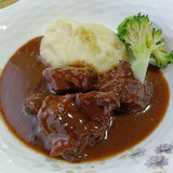 牛すね肉のビーフシチュー