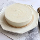 ワインに合うゴルゴンゾーラレアチーズケーキ