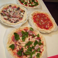 イタリア料理　ナポリピザ/ローマピザ