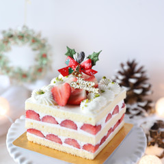 いちごのスクエアケーキ
