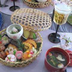 Ｒ7・3月　春のお花見弁当♪