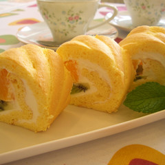 フルーツロールケーキ