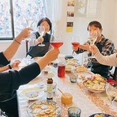 作った後はワイン2種類と合わせて、お食事を頂きます。
