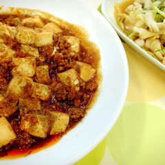 入門クラス〈炒める〉麻婆豆腐　イカとセロリの和え物