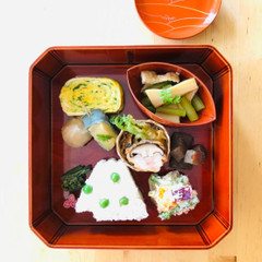 春のお弁当レッスン。大徳寺縁高弁当に春の和食。