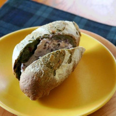 よもぎフランスの試食は餡バターで