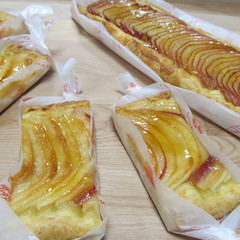 １０月焼き菓子レッスン
りんごの薄焼きタルト