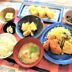 だし巻き卵チーズインチキンカツをつくりました。