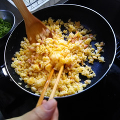 なんちゃってパラパラチャーハン超簡単なんです