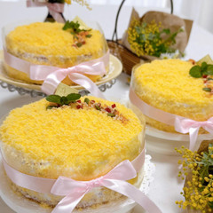ふんわりミモザケーキ