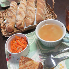 ご試食パン、サラダ、スープの美味しいランチもお付けします♪