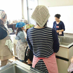 放課後子供学級の親子デコカップケーキレッスン