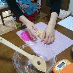こね方から丁寧に教えます