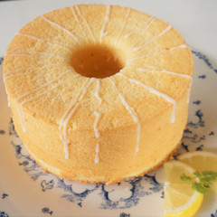 レモンのシフォンケーキも一緒に作りました(^^♪
