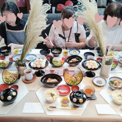 皆さんが調理に関わり、一つひとつ丁寧にお教えいたします！