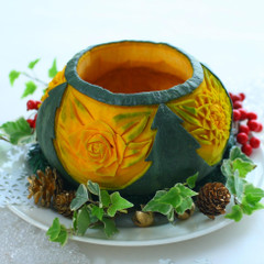 🎄ツリーとお花を彫ったカボチャの器