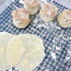 皮から伸ばして作るs焼売
