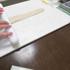 お一人ずつこね台、バット、発酵用シートをご用意致します