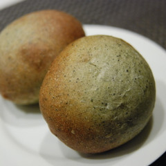 まんまるよもぎパン