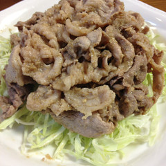 豚肉の胡麻和え