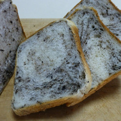 黒ごま食パン