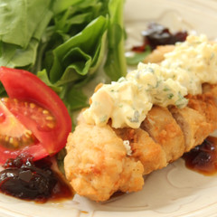 チキン南蛮　そば粉ベニエ　ジュレ仕立て
