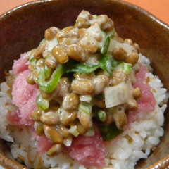 まぐろのたたき納豆丼