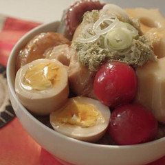 出汁が決め手♪おでん（関東だき）丼
