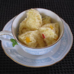 パプリカ蒸しパン
