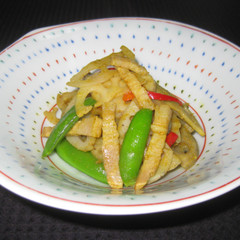 蓮根とベーコンのカレー風味炒め