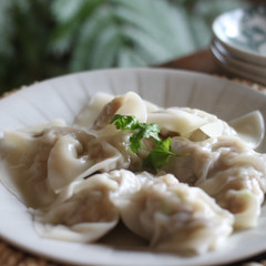蓮根と搾菜の水餃子