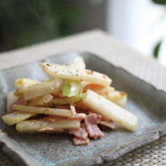 うどとセロリの味噌マヨ炒め