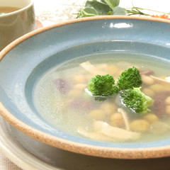 野菜と豆のスープ