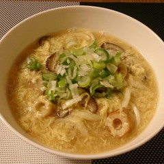ふわふわ卵のアツアツうどん