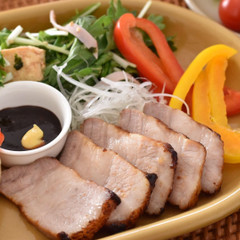 漬けて焼くだけ‼︎簡単焼豚🐷