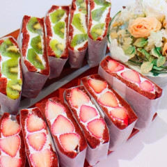 フルーツサンドイッチ