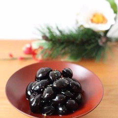 ふっくらつやつや　黒豆