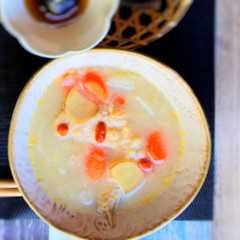 鶏手羽ともち麦のコクうまスープ
