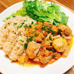 鶏もも肉のトマト煮込み