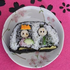 おひなさま　デコ巻きずし